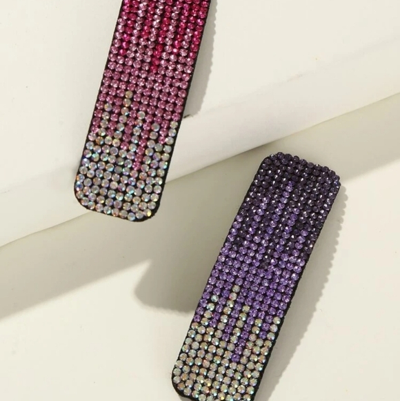 Two pc rhinestone hair clips - Picture 7 of 8